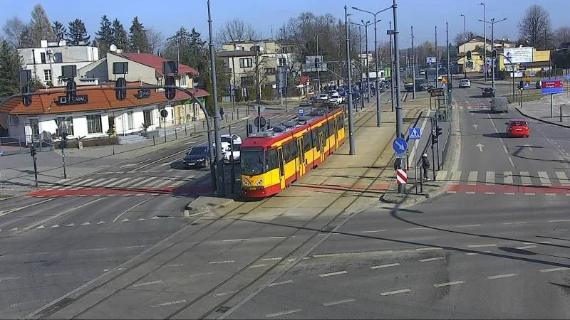 Od samego rana występują problemy z zanikiem napięcia. Tramwaje MPK Łódź jeżdza objazdami, występują utrudnienia.