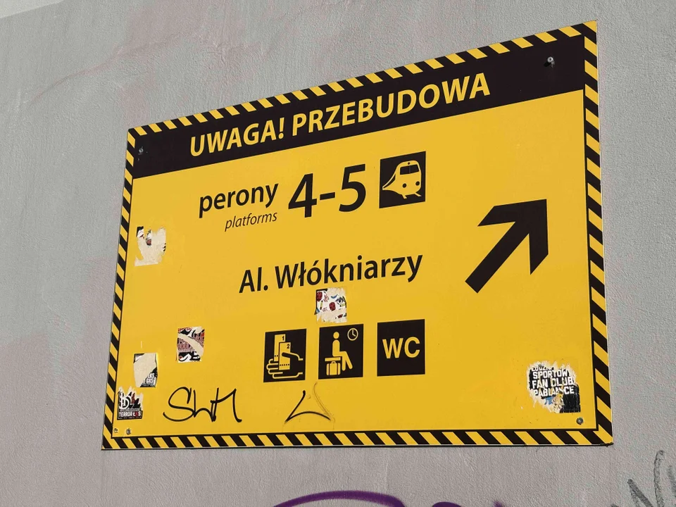 Jak wygląda dojście na perony podczas remontu budynku dworca Łódź Kaliska?