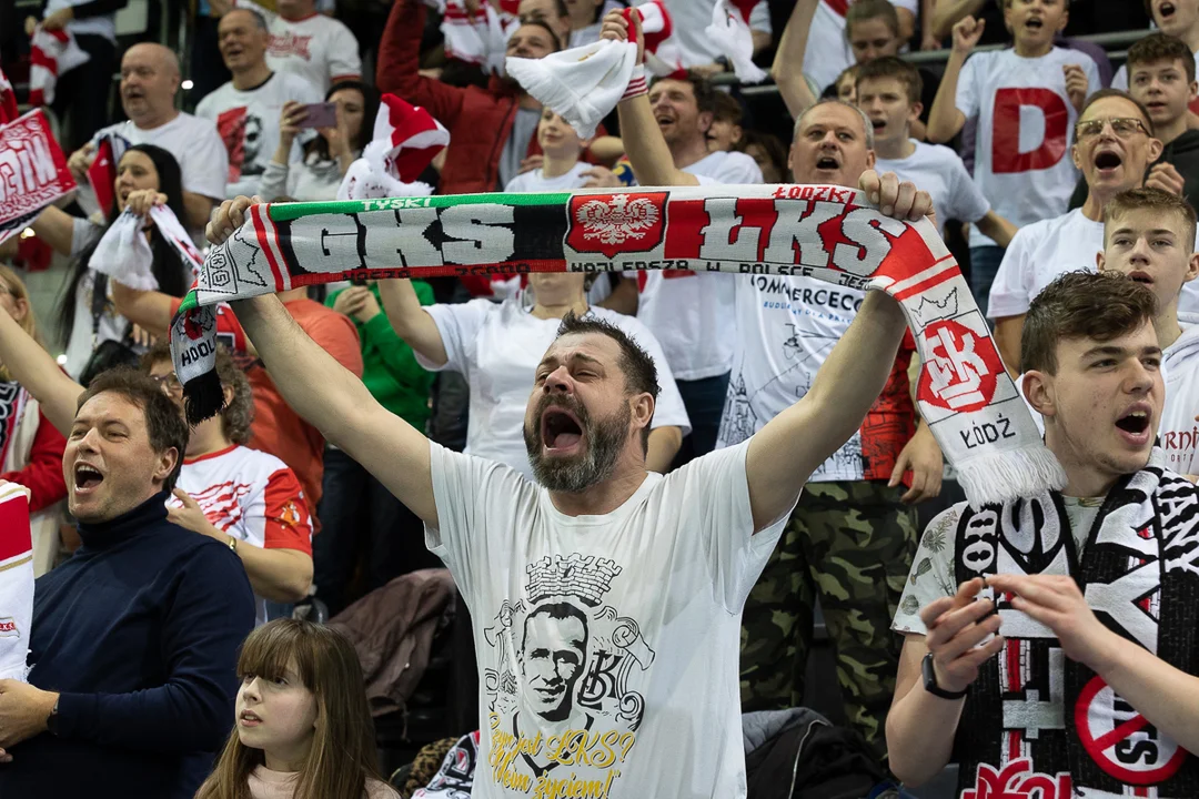 ŁKS wygrał derby Łodzi. Kibice zagrzewali siatkarki do walki