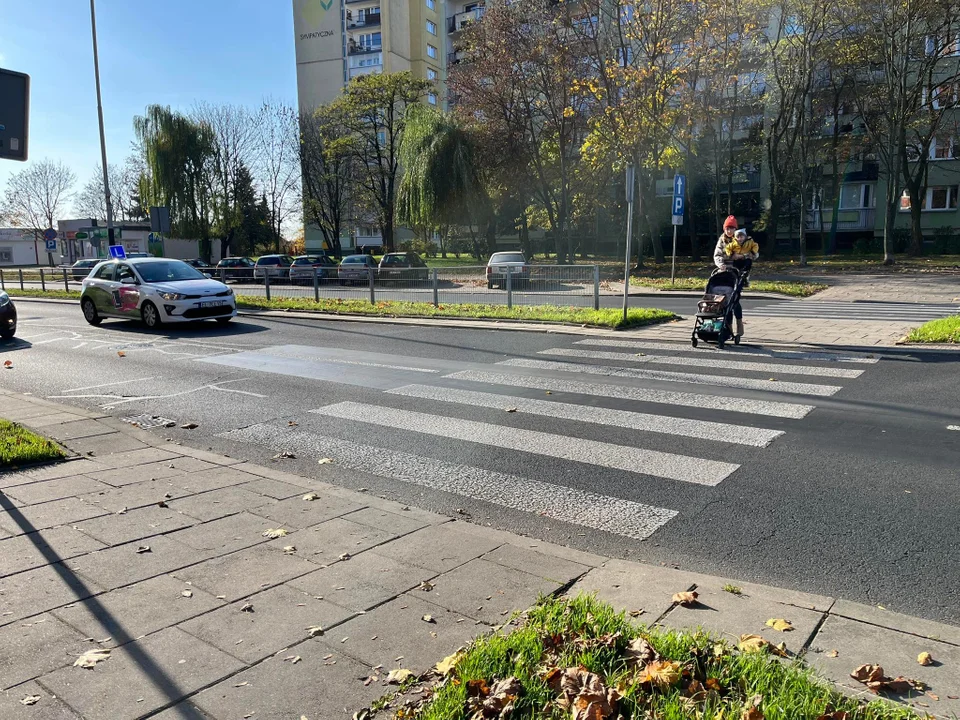 Kierujący pojazdami zawsze muszą ustąpić pierwszeństwa pieszym. Co na to łodzianie?