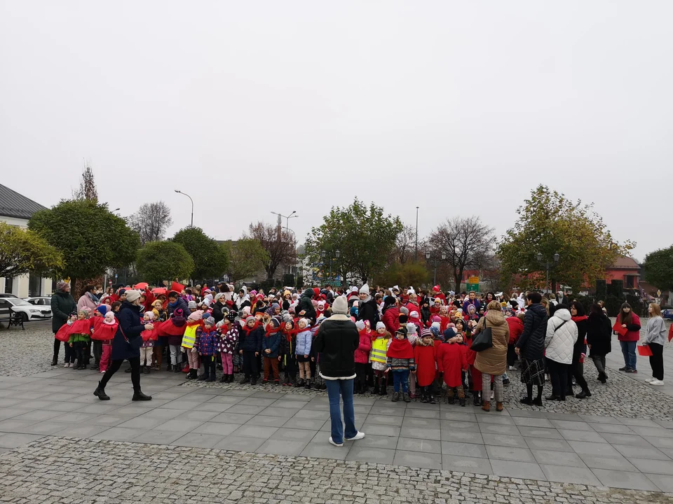 "Żywa flaga" na pl. Jana Pawła II