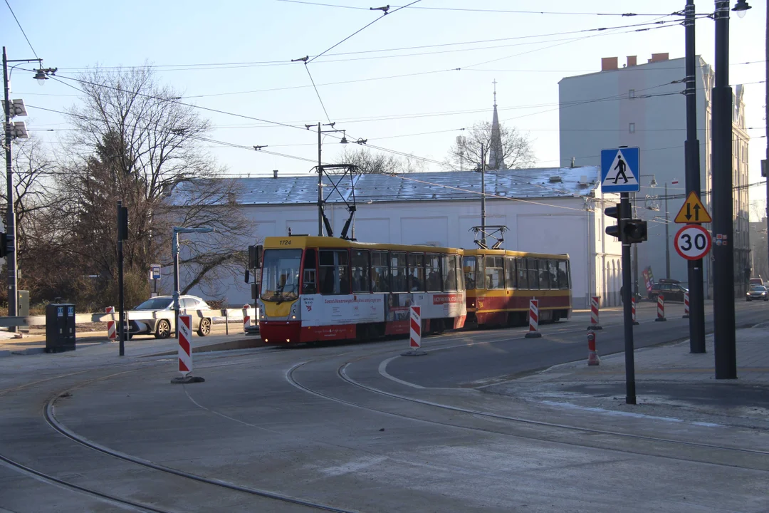 Przystanki tramwajowe przy Wojska Polskiego i Franciszkańskiej