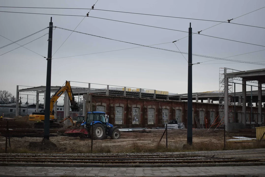 Tak zmienia się teren byłej zajezdni tramwajowej na Helenówku