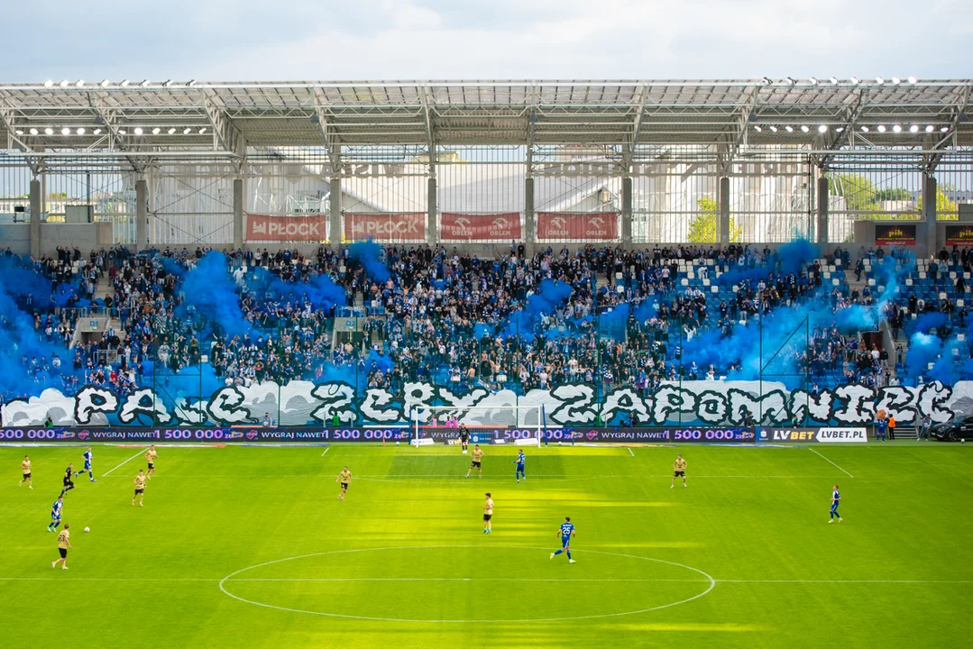 Wisła Płock ulega Górnikowi w ostatnim meczu w okresie na własnym stadionie. Czwarta porażka z rzędu [ZDJĘCIA]