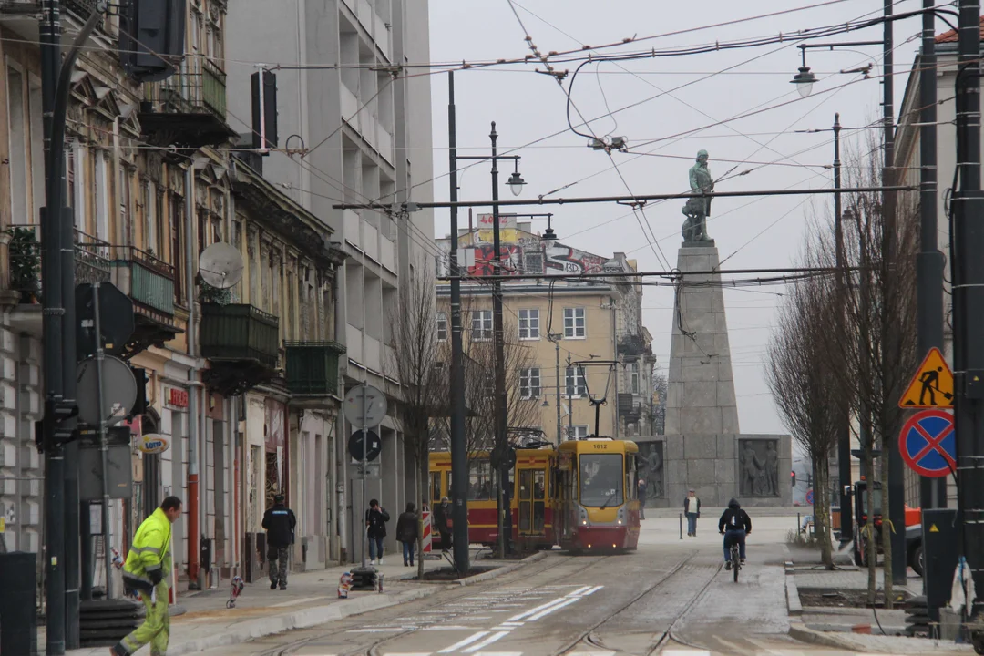 Tramwaje i autobusy MPK Łódź powróciły na Legionów