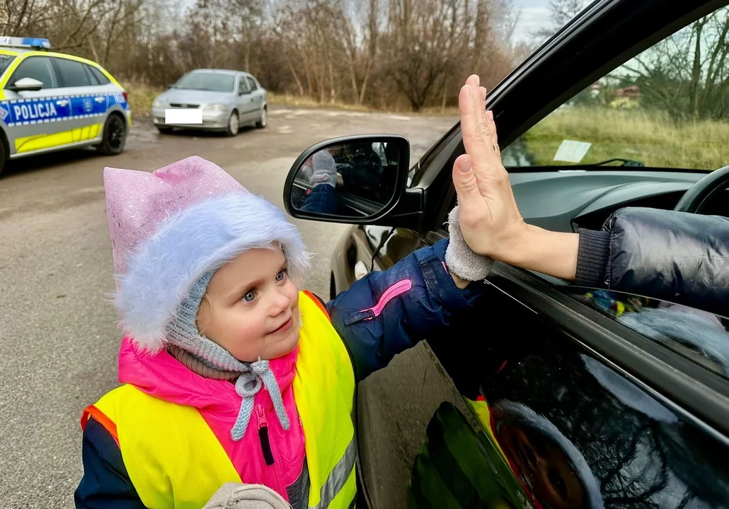 Mikołajkowa akcja policji wraz z łódzkimi przedszkolakami