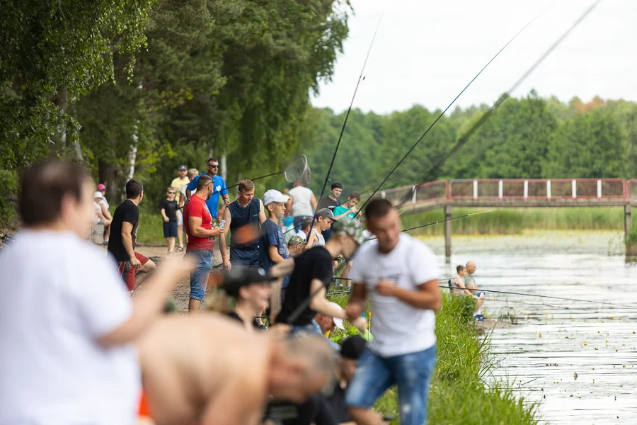 Wędkarze polowali na "taaaką rybę". Nie zabrakło też innych atrakcji na pikniku - Zdjęcie główne