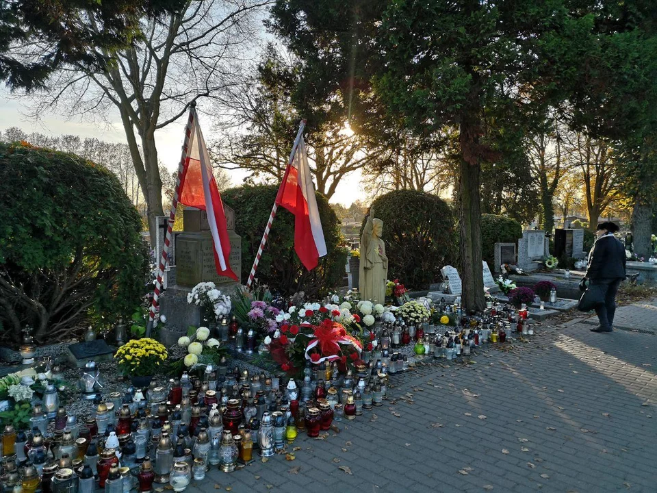 Odwiedziliśmy z aparatem nekropolię przy ul. ks. Skargi