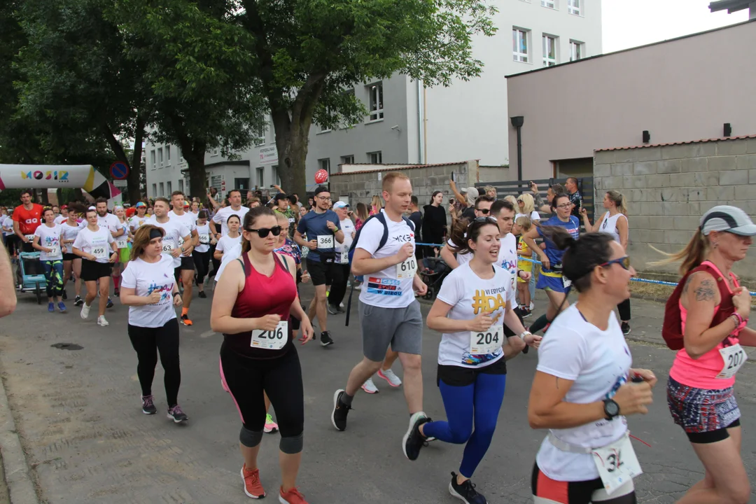 Piknik rodzinny fundacji „Daj piątaka na dzieciaka” na Bałutach