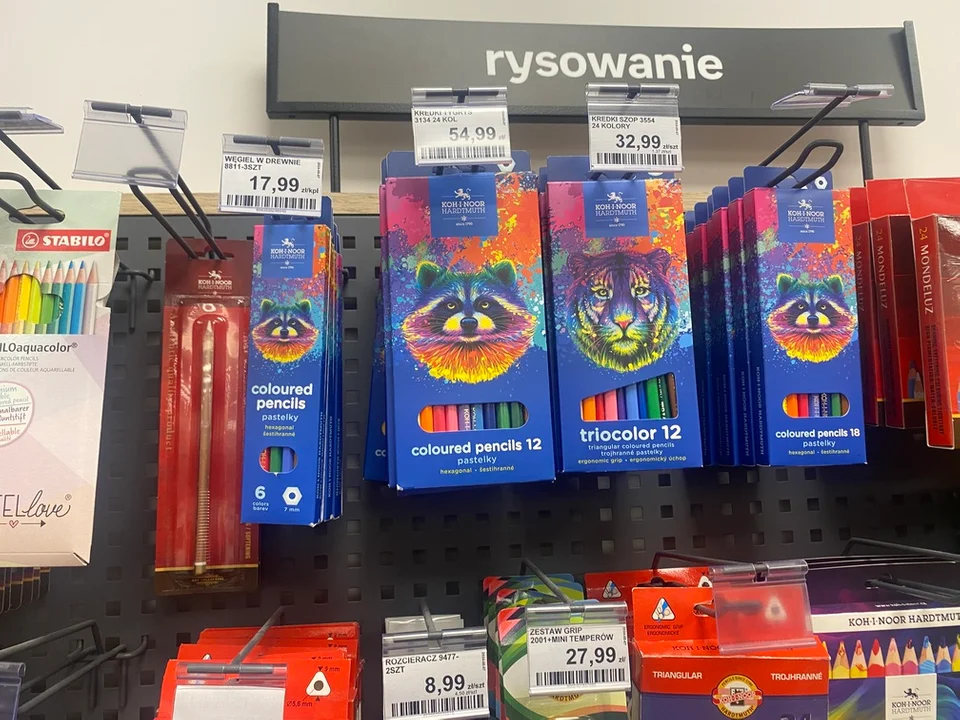Ceny artykułów szkolnych w dyskontach