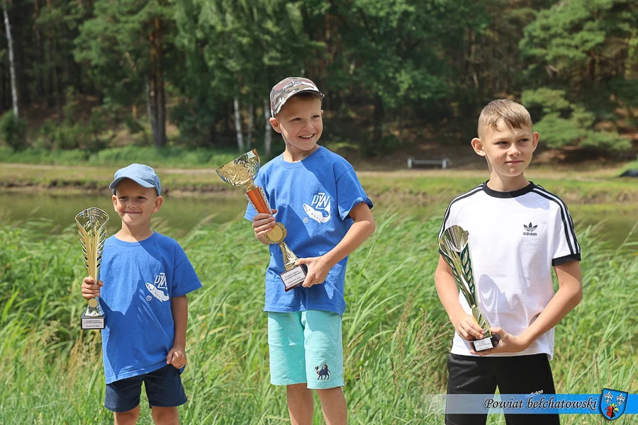 Wędkarze rywalizowali na Patykach. Wręczono puchary dla najlepszych [FOTO] - Zdjęcie główne