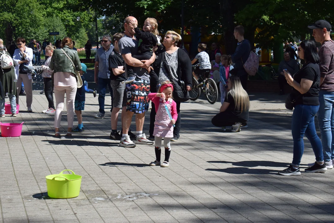 Festiwal baniek mydlanych i kolorów w Parku Miejskim w Zgierzu