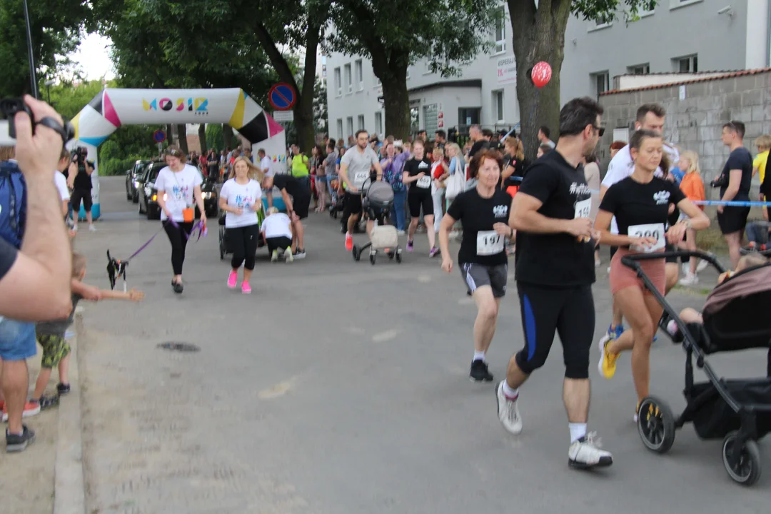 Piknik rodzinny fundacji „Daj piątaka na dzieciaka” na Bałutach