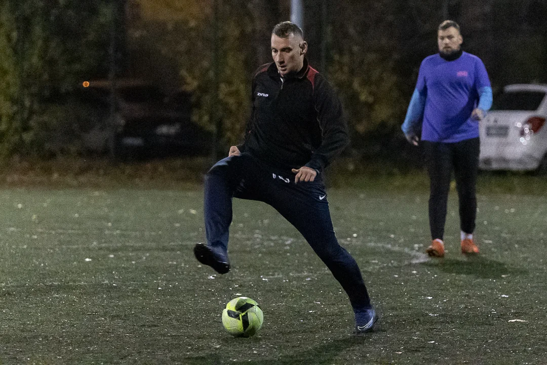 Duże emocje w spotkaniu AGKS 2 oraz FC Farselona w rozgrywkach Playareny