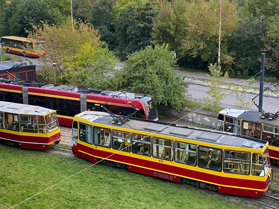 Stacja Łódź Dąbrowa w czasie remontu wiaduktów