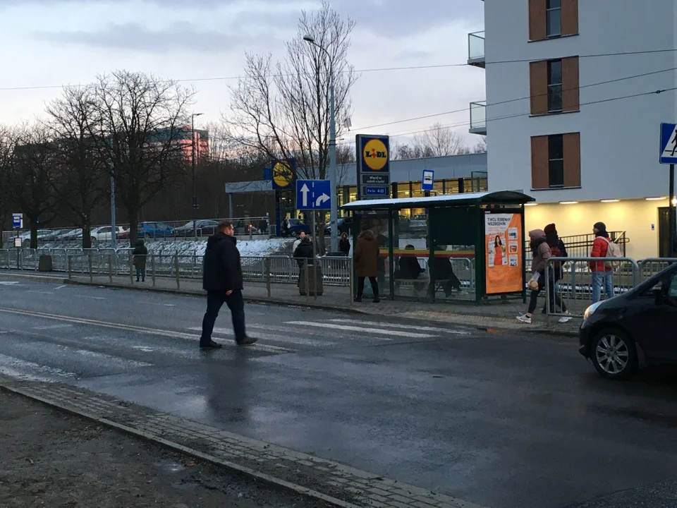 Niebezpieczne przejście na ul. Pomorskiej. Tutaj może dojść do tragedii