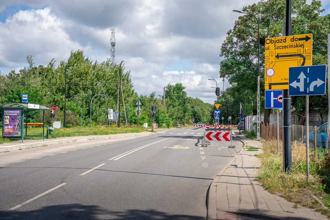 Łódź remontuje ulicę Szczecińską. Utrudnienia dla kierowców ze Zgierza [ZDJĘCIA] - Zdjęcie główne