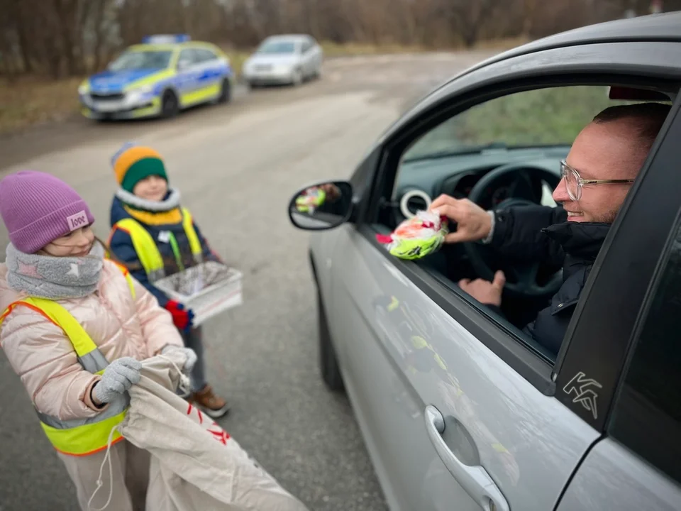 Mikołajkowa akcja policji wraz z łódzkimi przedszkolakami