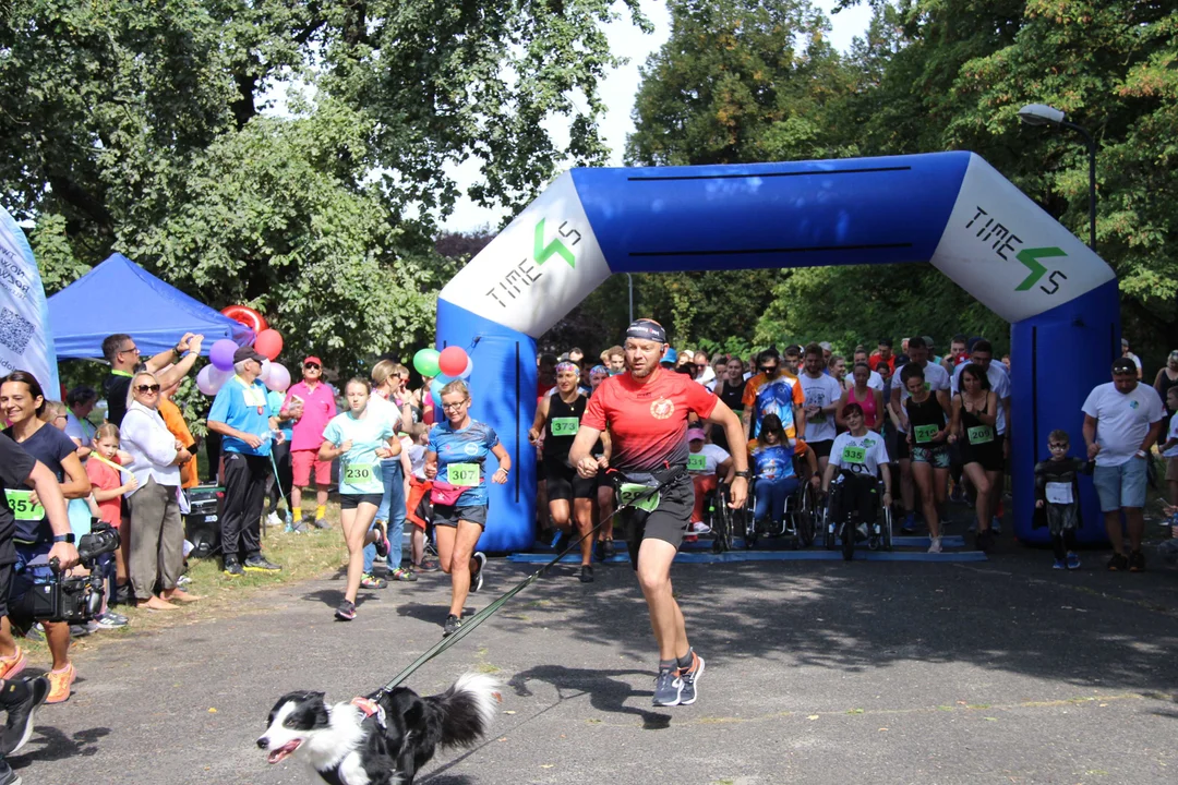 Bieg "Szczęśliwa 13" w parku Baden-Powella w Łodzi