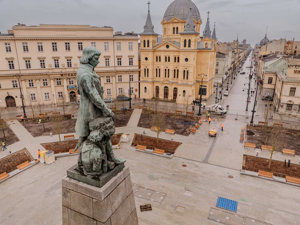 Koniec remontu placu Wolności w Łodzi