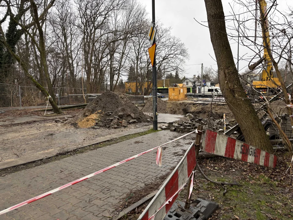 Trwa odbudowa mostku na ulicy Siewnej w Łodzi