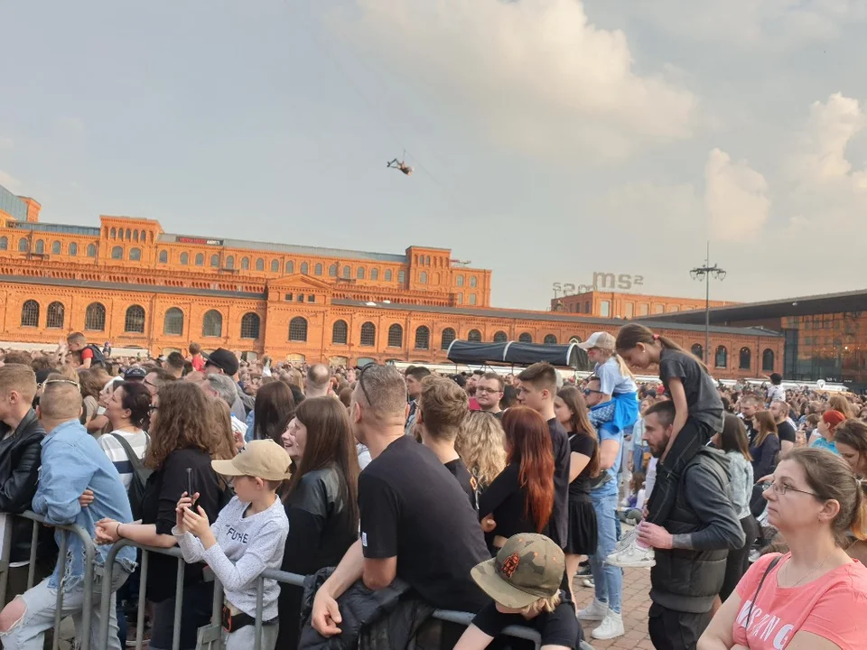 Koncert O.S.T.R. i gości w Manufakturze w Łodzi