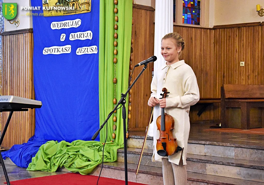 II Powiatowy Festiwal Piosenki Religijnej w Bedlnie