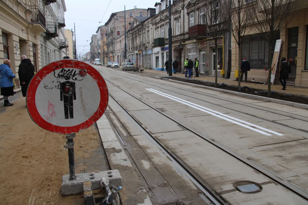 Tramwaje i autobusy MPK Łódź powróciły na Legionów