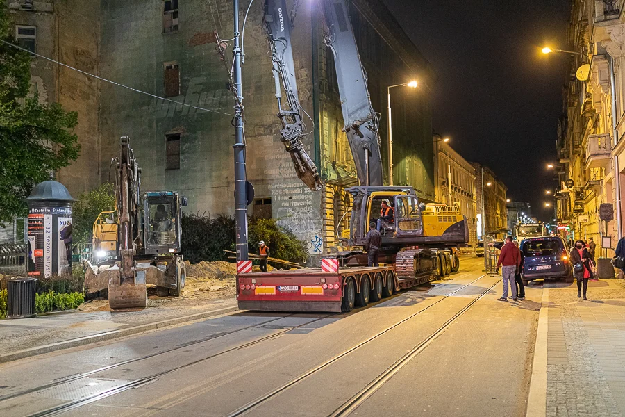 Kamienica przy Kilińskiego 49, w końcu, zostanie zburzona. Wiemy kiedy wrócą tramwaje