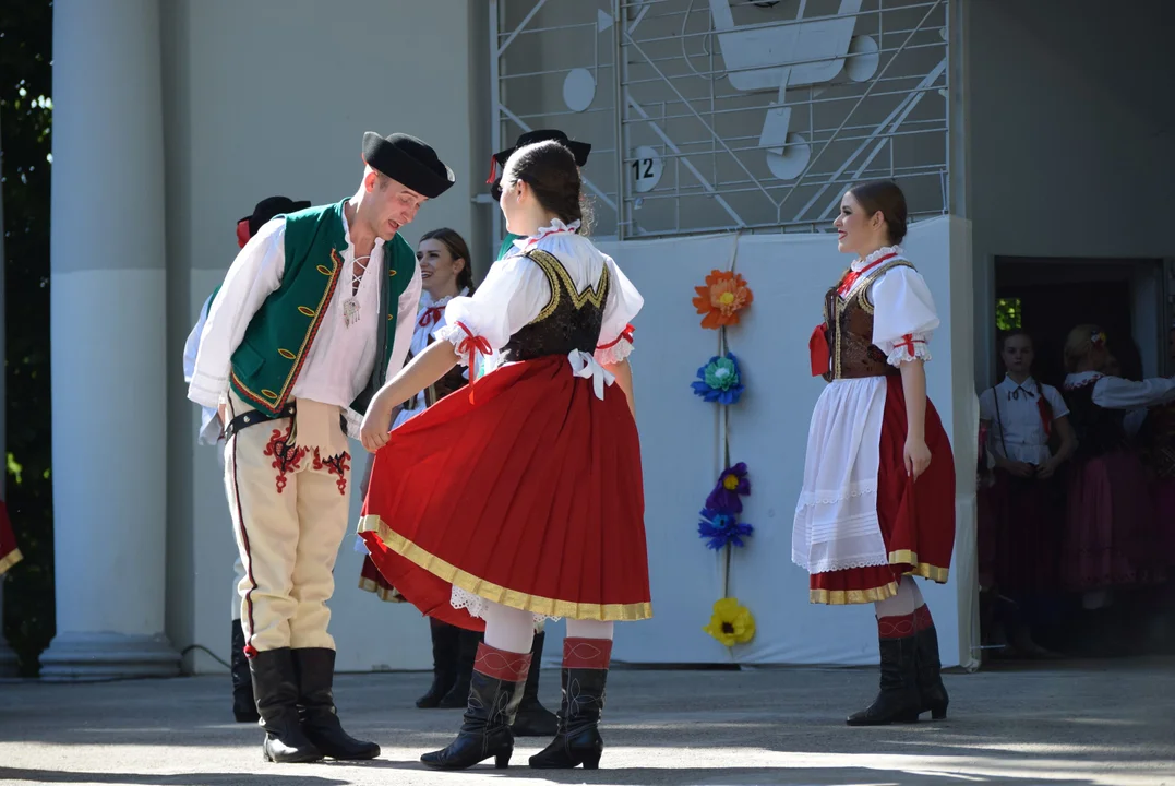 Spotkanie z folklorem w Parku Julianowskim