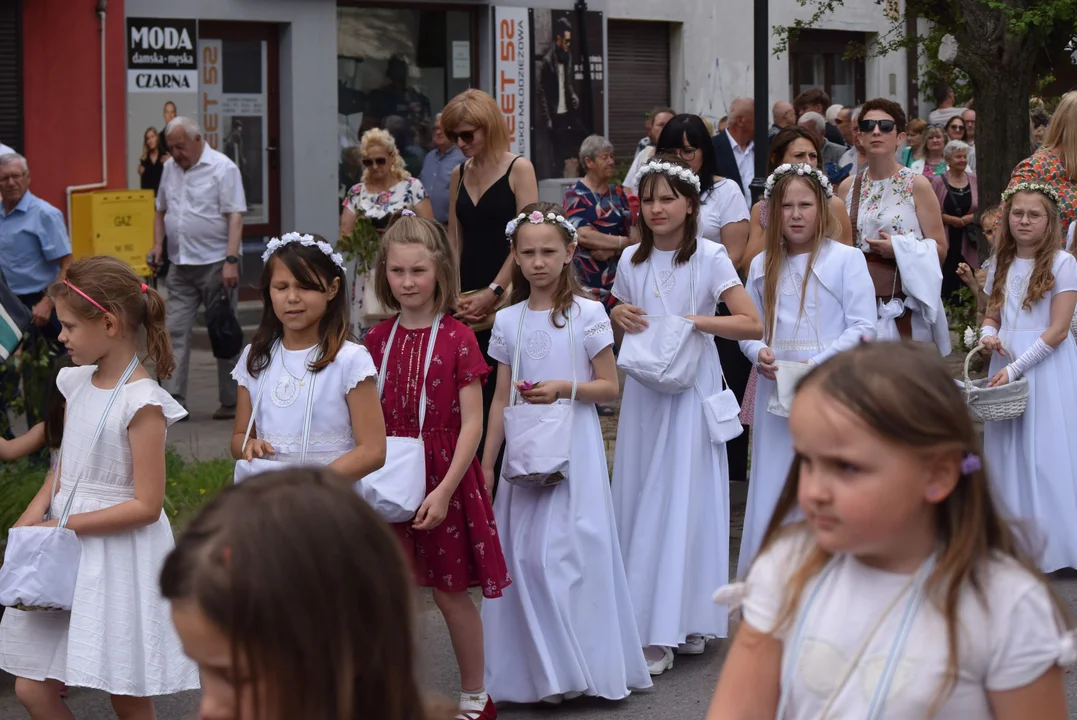 procesja Bożego Ciała w parafii Matki Bożej Dobrej Rady w Zgierzu