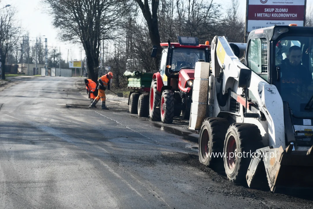 pozimowa naprawa w mieście