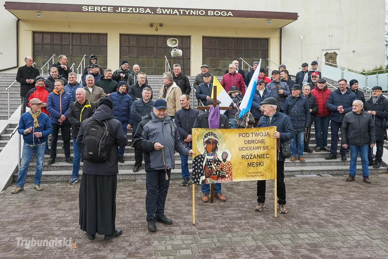 Męski Różaniec ulicami Piotrkowa