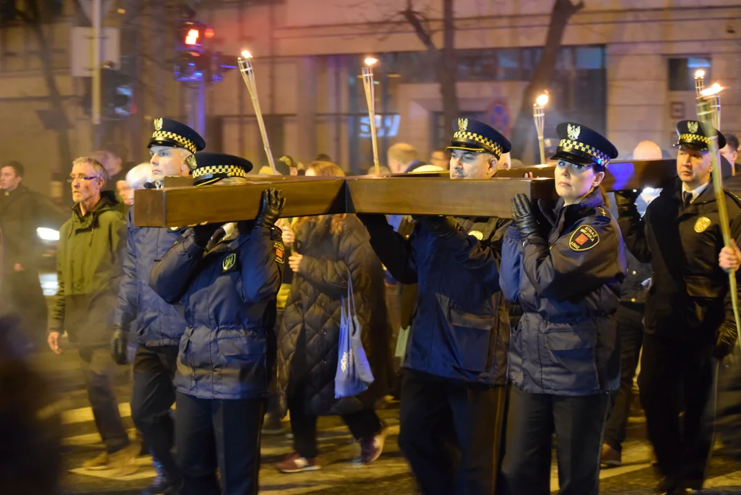 Ekumeniczna droga krzyżowa przeszła ulicami Łodzi