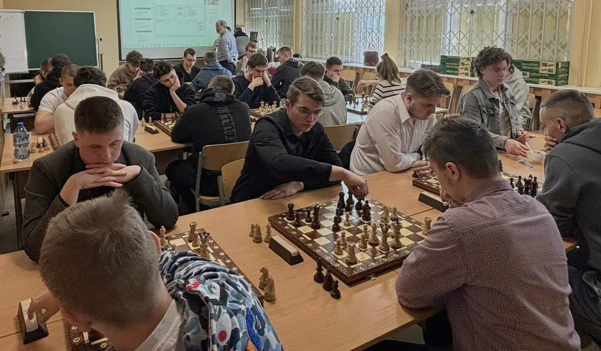 Zacięta walka w Chemiku. Młodzież walczyła o mistrzostwo Płocka [ZDJĘCIA]