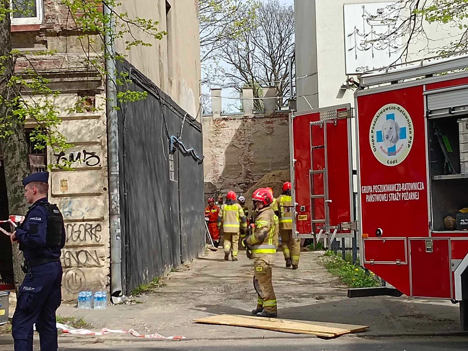 Śmierć pod gruzami kamienicy przy Łąkowej. Powiatowy Inspektorat Nadzoru Budowlanego powołał specjalną komisję [ZDJĘCIA] - Zdjęcie główne