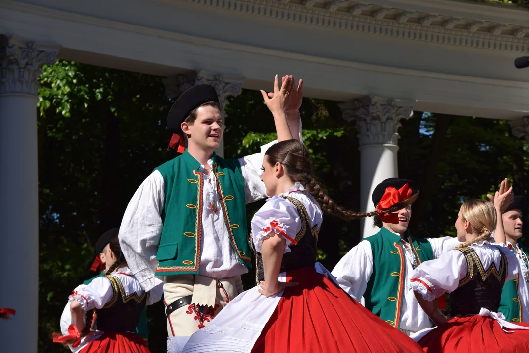 Spotkanie z folklorem w Parku Julianowskim