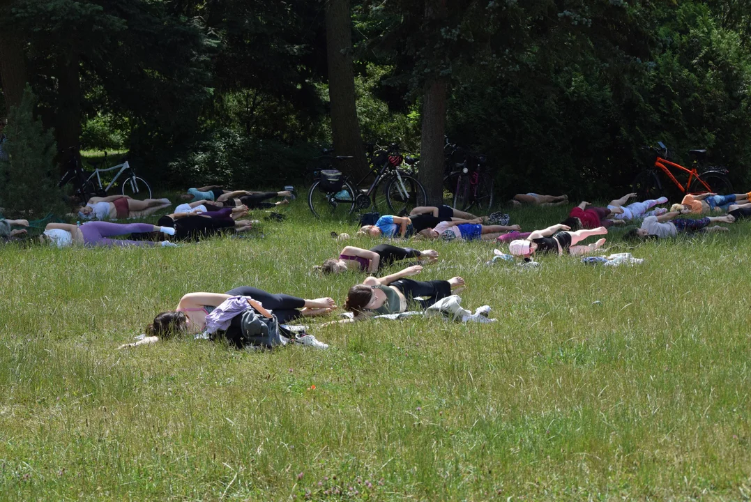 Joga w Parku Poniatowskiego