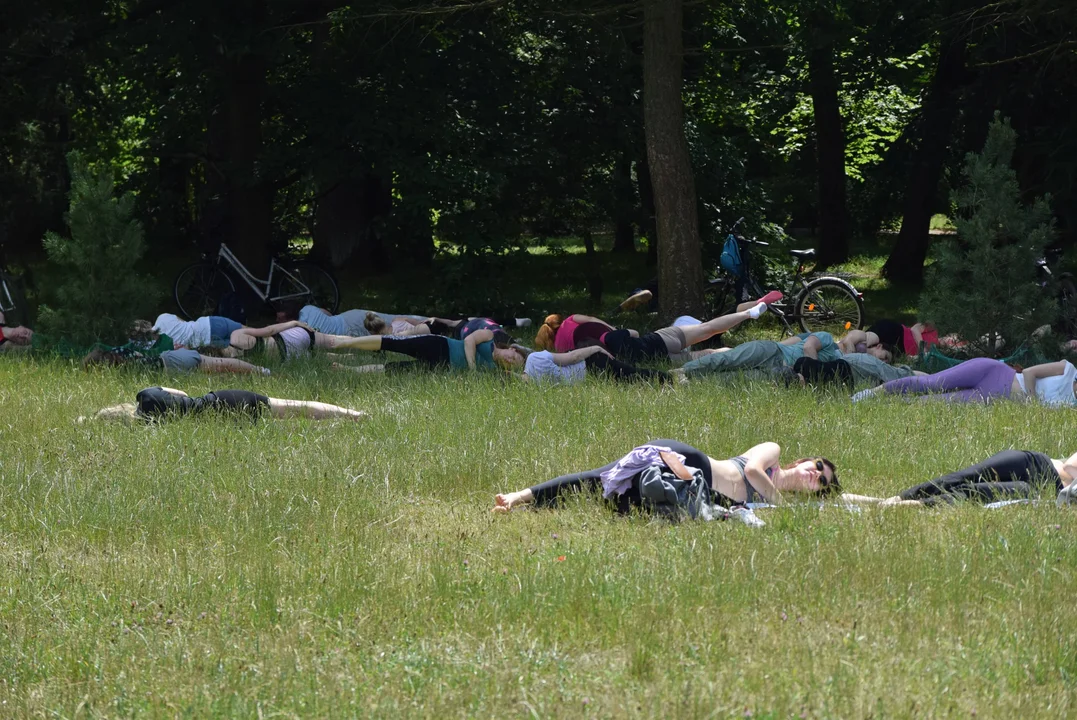 Joga w Parku Poniatowskiego