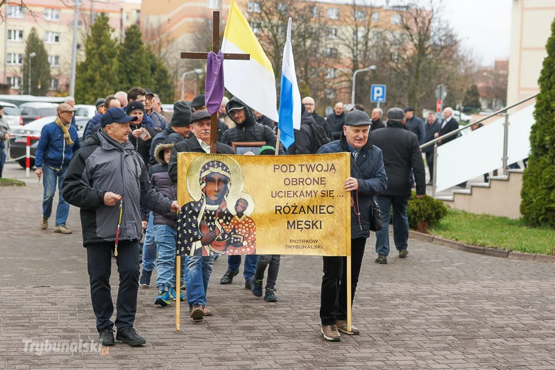 Męski Różaniec ulicami Piotrkowa