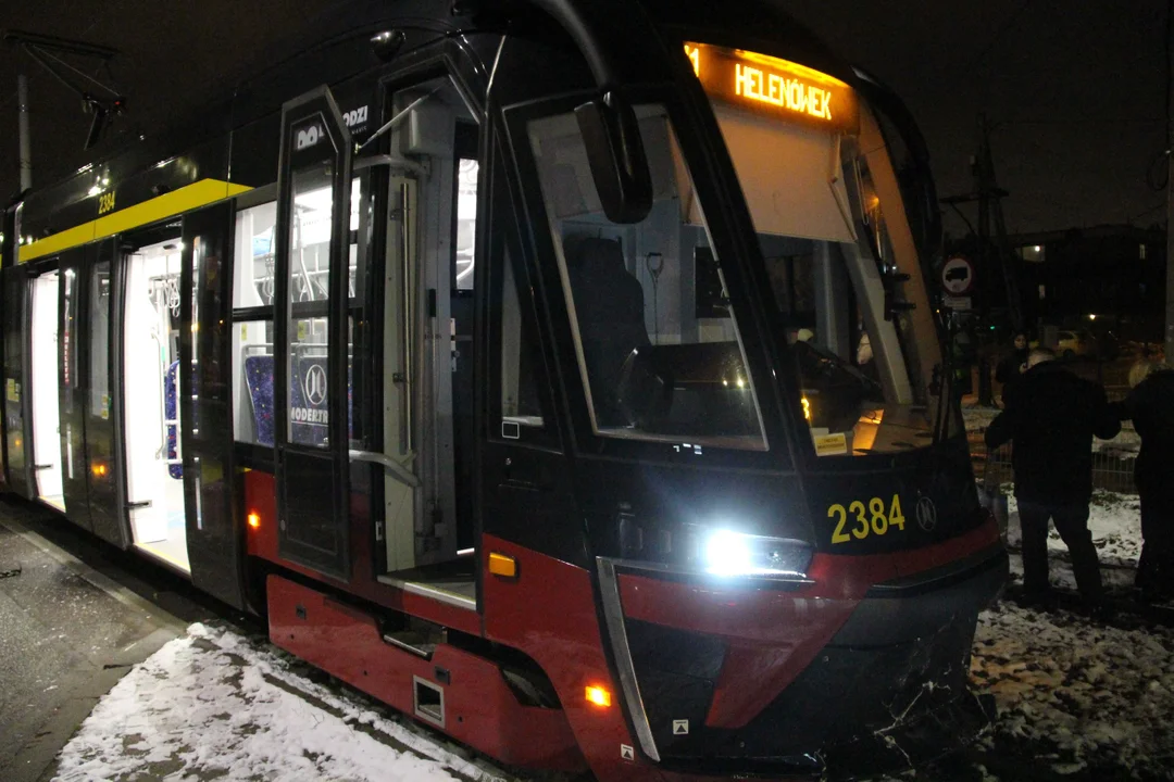 Zderzenie auta z tramwajem w Łodzi