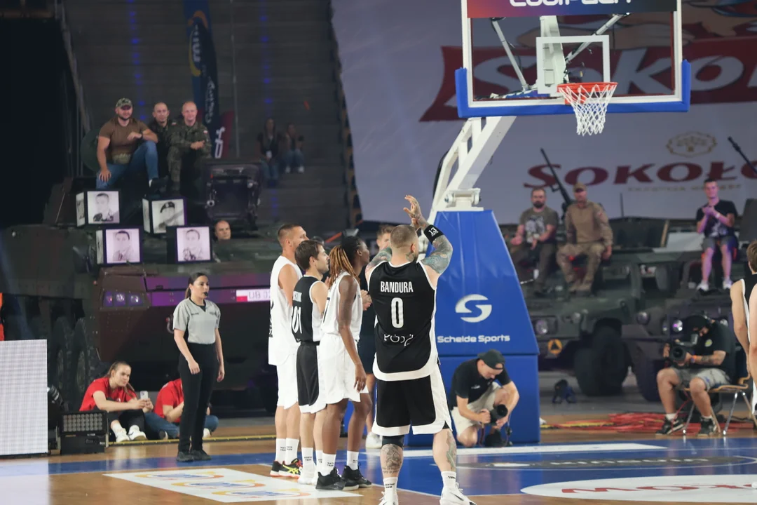 Mecz charytatywny: Gortat Team vs. Żołnierze NATO