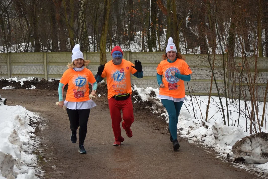 Biegali dla WOŚP. Mieli uśmiechy od ucha do ucha [zdjęcia I wideo] - Zdjęcie główne