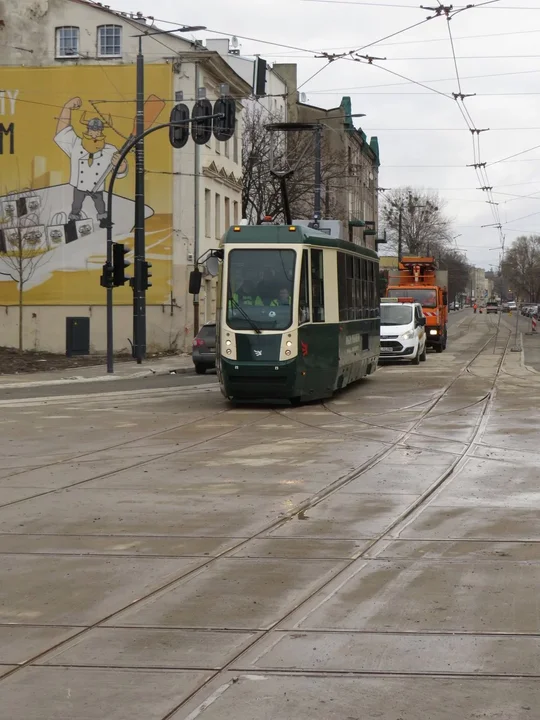 Po ulicy Przybyszewskiego w Łodzi przejechał pierwszy tramwaj MPK Łódź