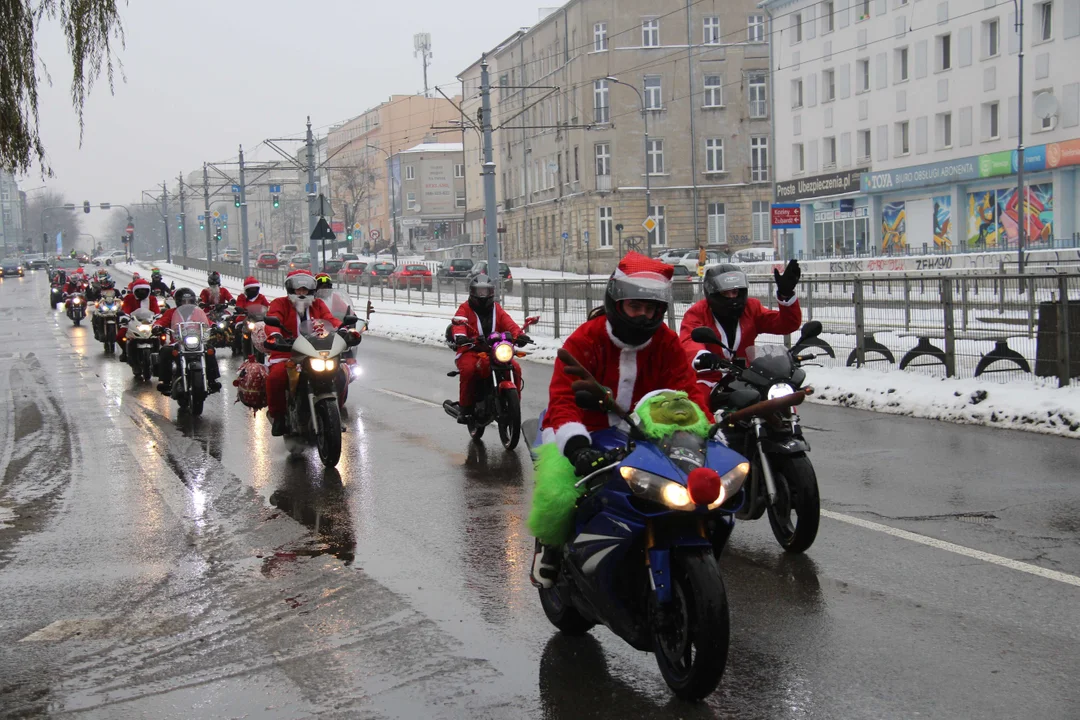 Parada MotoMikołajów w Manufakturze w Łodzi - 9.12.2023 r.