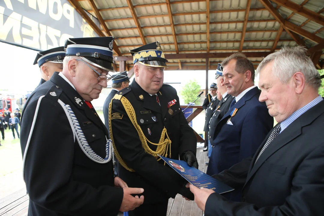 Powiatowy Dzień Strażaka w Łękach Szlacheckich