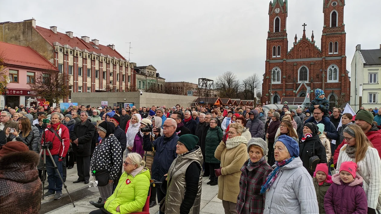 Tłumy na Pikniku Wojskowym z okazji Święta Niepodległości