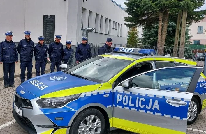 Policjanci z Bełchatowa dostali samochód. Ile kosztował nowy radiowóz? - Zdjęcie główne