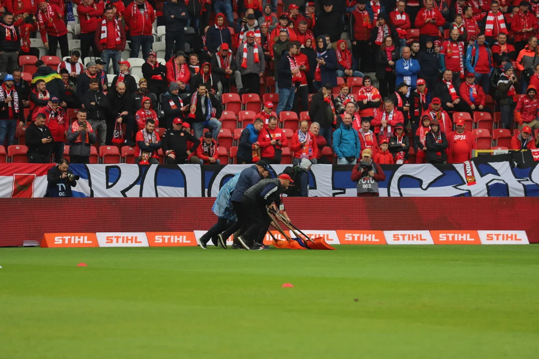 Mecz Widzew Łódź - Ruch Chorzów odwołany