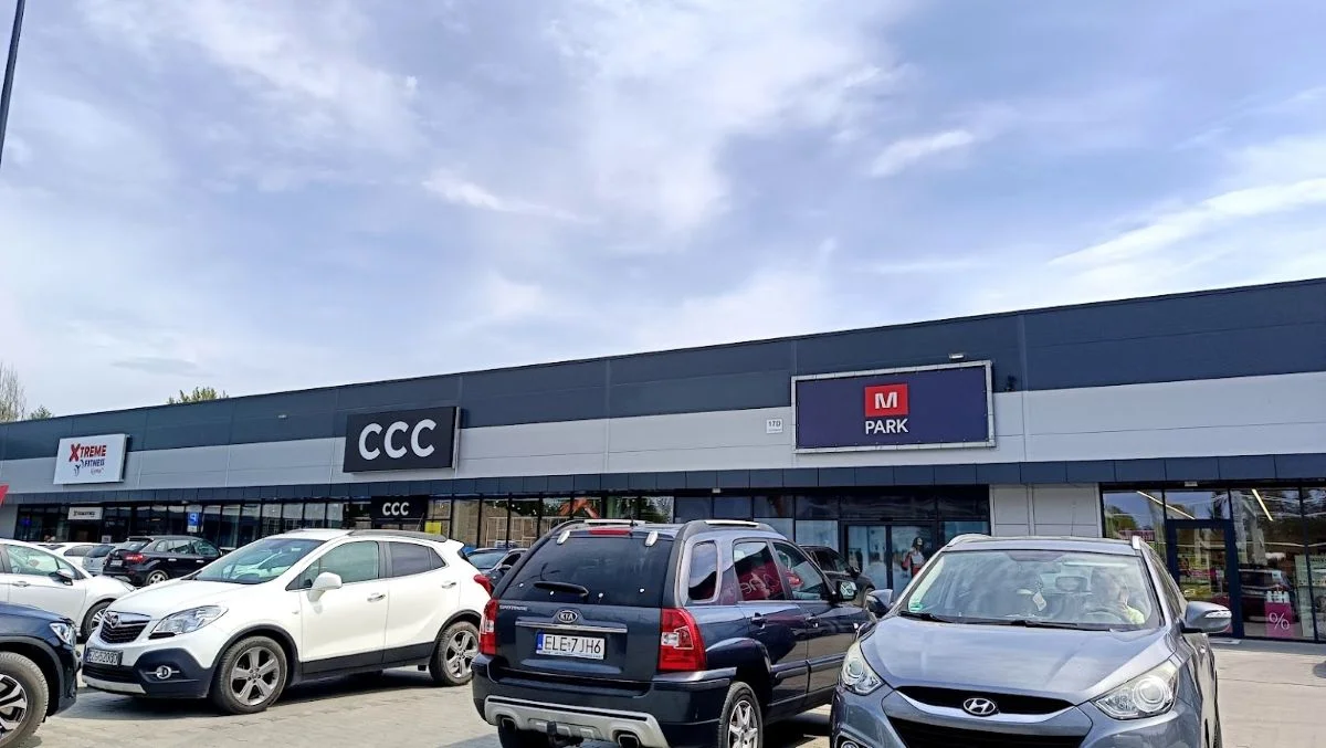 Nowe centrum handlowe przyciąga tłumy